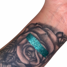 Load image into Gallery viewer, Aero Pressed Glitter