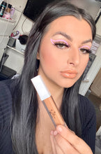 Load image into Gallery viewer, Plumply Lip Gloss