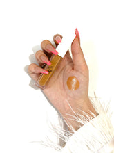 Load image into Gallery viewer, Plumply Lip Gloss