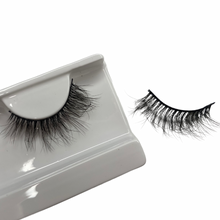 Load image into Gallery viewer, Flutter Faux Mink Lash
