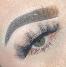 Load image into Gallery viewer, BB07 Faux Mink Lash
